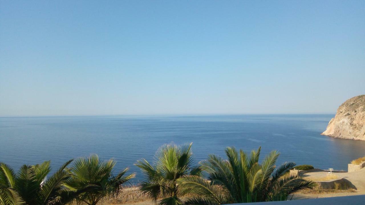 Heavenly Milos Suites Agia Kiriaki Beach  Exteriér fotografie